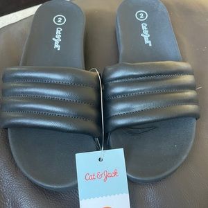 Black Youth Size 2 Slides